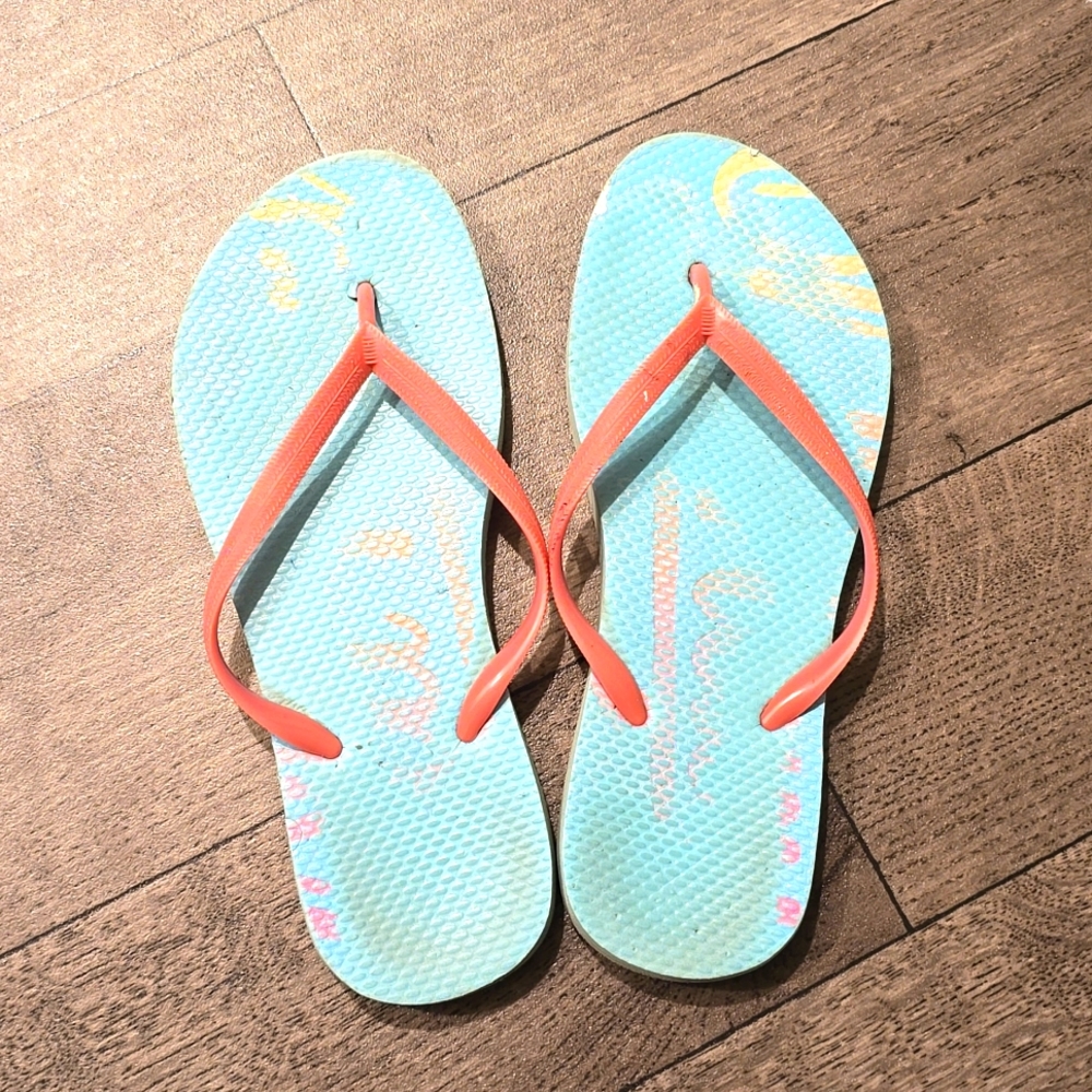 9/20 OLD NAVY FLIP FLOPS